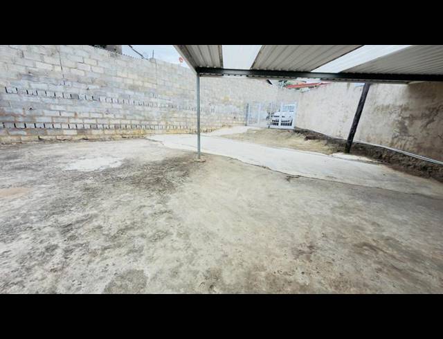 3 BEDROOM HOUSE FOR SALE IN KWAMASHU